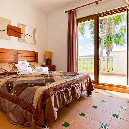 El Palmar With 3 Bedrooms Close To The *